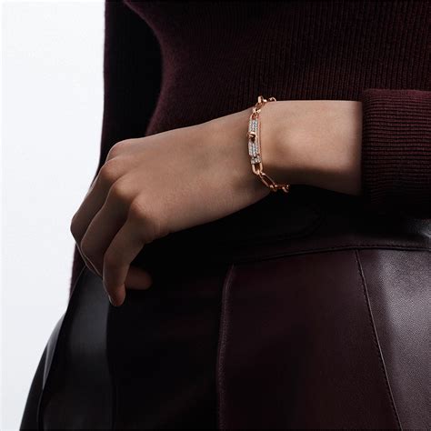 hermes kelly bracelet diamond white gold|Hermes kelly chaine bracelet.